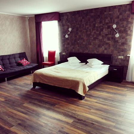 Urusel Guesthouse Tallinn Exterior photo