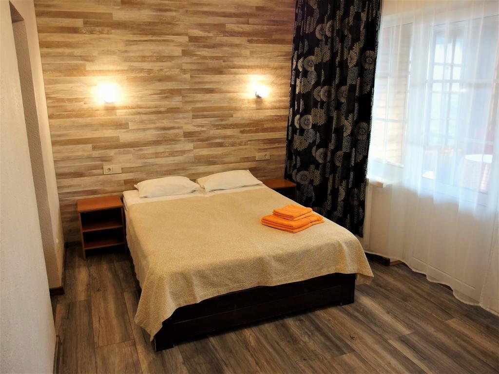 Urusel Guesthouse Tallinn Exterior photo