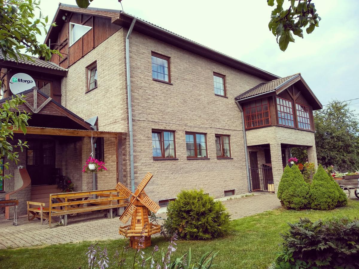 Urusel Guesthouse Tallinn Exterior photo